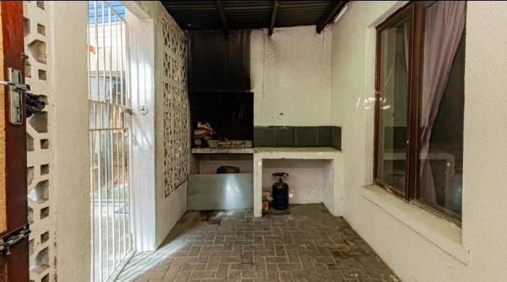 3 Bedroom Property for Sale in Clairewood Western Cape